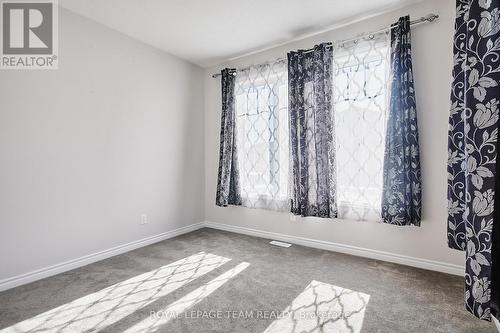 221 MERAK WAY , Ottawa, Ontario K2J 6N7 5
