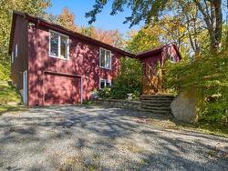 226 Windsor Drive  Stillwater Lake, NS B3Z 1H1