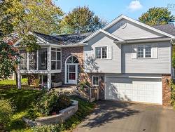 44 Clearview Drive  Bedford, NS B4A 3C8