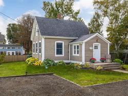 25 York Lane  Charlottetown, PE C1A 2A4