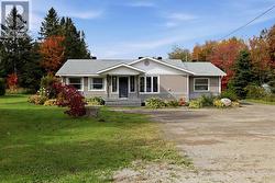 220 Old Garden River RD  Sault Ste. Marie, ON P6B 5A8