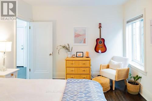 MAIN - 199 PARKSIDE DRIVE , Toronto, Ontario M6R 2Z2 2
