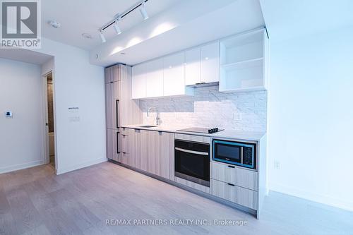 4509 - 252 CHURCH STREET , Toronto, Ontario M5B 0E6 3