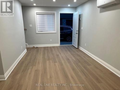 LANEWAY HOUSE - 90 DOUGLAS AVENUE , Toronto, Ontario M5M 1G5 5
