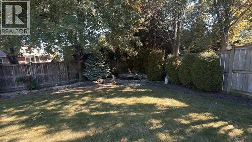 252 WANNER AVENUE , Sarnia, Ontario N7S 0A1 2