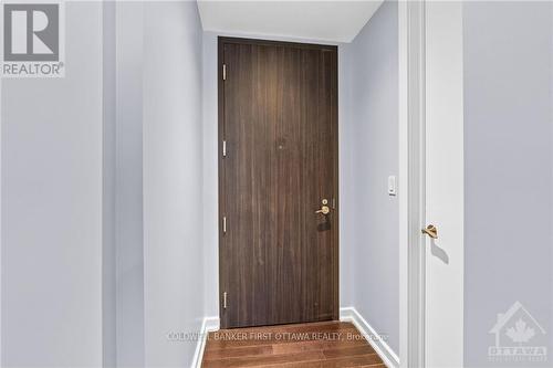 907 - 300 LISGAR STREET , Ottawa, Ontario K2P 0E2 5