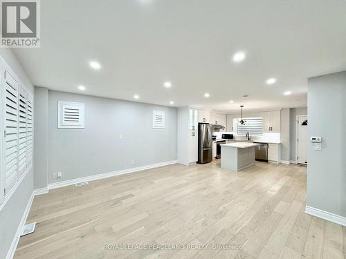 47 CHAMBERLAIN AVENUE , Toronto, Ontario M6E 4J9 4