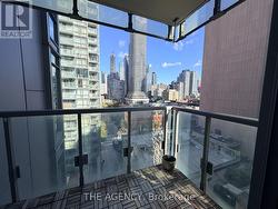 1008 - 38 GRENVILLE STREET Toronto, ON M4Y 1A5