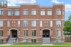 908 LONGFIELDS DRIVE Ottawa, ON K2J 5K6