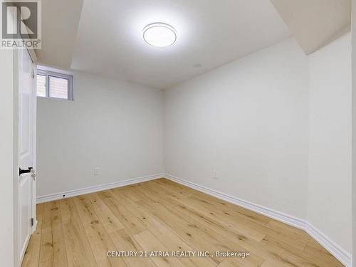 LOWER B - 57 SADDLE RIDGE DRIVE , Toronto, Ontario M4A 1Z6 5