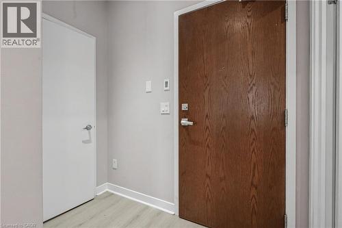 365 PRINCE OF WALES Drive Unit# 1309 , Mississauga, Ontario L5B 0G6 3