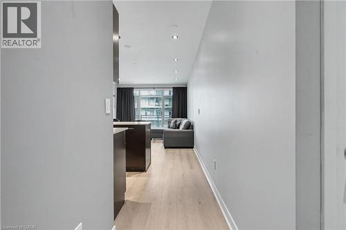 365 PRINCE OF WALES Drive Unit# 1309 , Mississauga, Ontario L5B 0G6 4