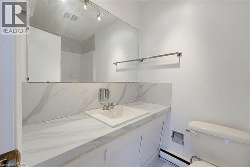 427 Lawrence Avenue, Kitchener, ON 