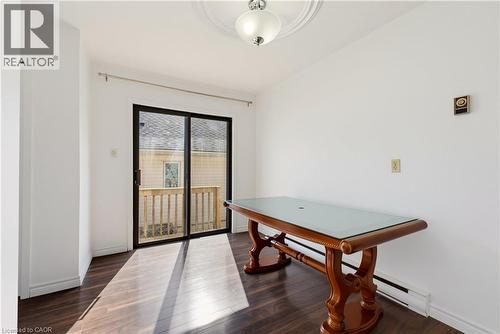 427 Lawrence Avenue, Kitchener, ON 