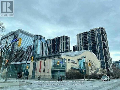 2705 - 5168 YONGE STREET , Toronto, Ontario M2N 0G1 2