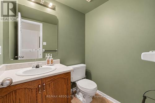 42 Roblyn Way, Ottawa, ON 