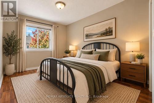 42 Roblyn Way, Ottawa, ON 