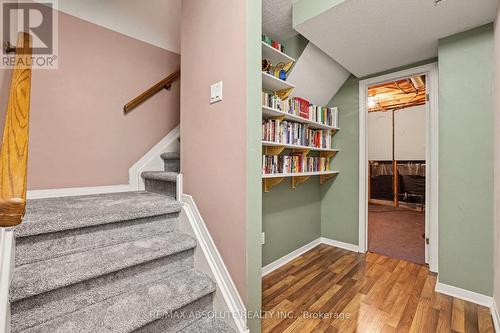 42 Roblyn Way, Ottawa, ON 