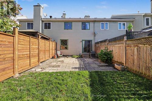 42 Roblyn Way, Ottawa, ON 