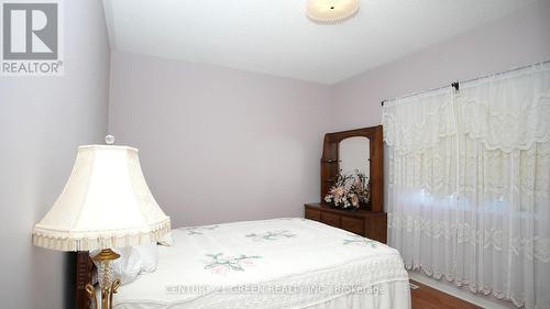 836 Avocado Crescent, Mississauga, ON 