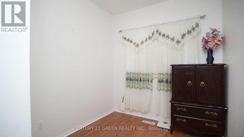 836 Avocado Crescent, Mississauga, ON 
