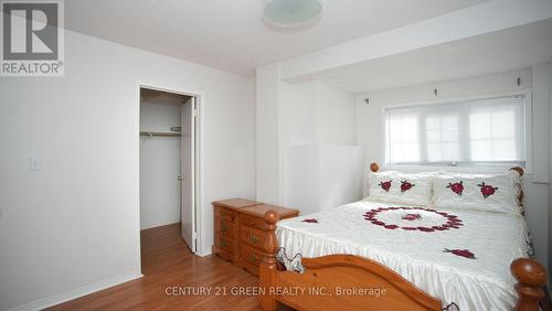836 Avocado Crescent, Mississauga, ON 