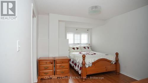 836 Avocado Crescent, Mississauga, ON 