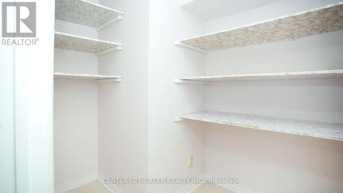 836 Avocado Crescent, Mississauga, ON 