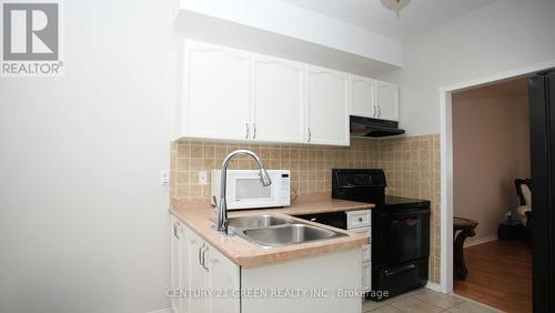 836 Avocado Crescent, Mississauga, ON 