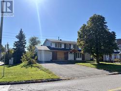 79 BEAVER RIDGE  Ottawa, ON K2E 6E2