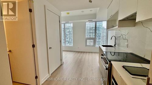 3011 - 100 QUEEN STREET E , Toronto, Ontario M5C 0B5 4