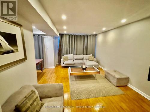 282 ROYWOOD DRIVE , Toronto, Ontario M3A 2E6 4