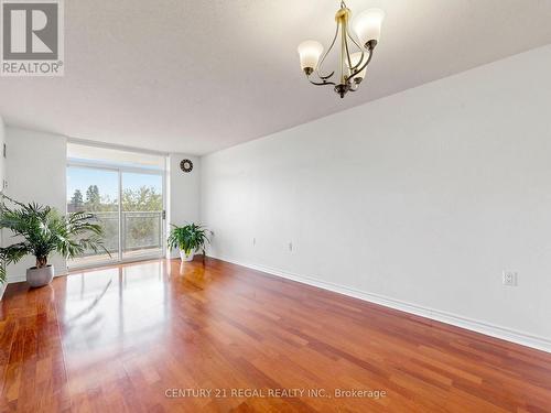 434 - 650 LAWRENCE AVENUE W , Toronto, Ontario M6A 3E8 4