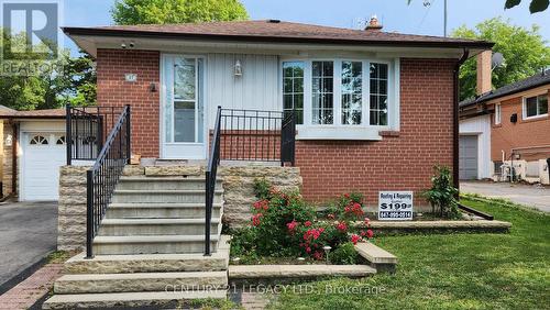 27 PAR AVENUE , Toronto, Ontario M1G 2G5 2