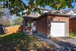 3 BINBURY WAY  Ottawa, ON K1T 4B7