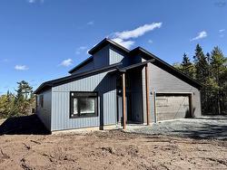 466 Bissett Road  Cole Harbour, NS B2V 2T5