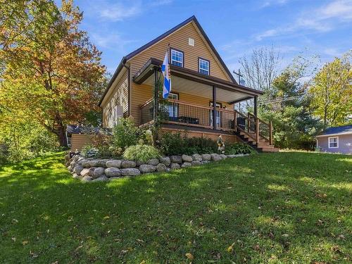 25 Pearl Street  Bridgewater, NS B4V 2P4