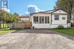 114 OAK STREET Perth East (Crystal Lake), ON N5A 6S6