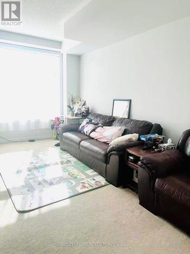 8 ROBERT EATON AVENUE , Markham, Ontario L3S 0G3 5