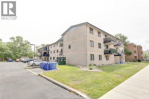 3355 SANDWICH STREET Unit# 104 , Windsor, Ontario N9C 1B2 2