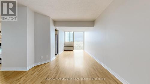 906 - 41 MARKBROOK LANE , Toronto, Ontario M9V 5E6 3