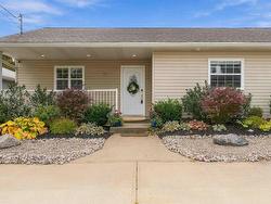 37 Bigelow Street  Wolfville, NS B4P 0A1