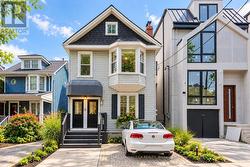 6 WHEELER AVENUE  Toronto, ON M4L 3V2