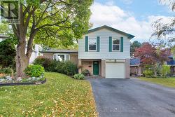 151 CLIFFWOOD ROAD  Toronto, ON M2H 2E3