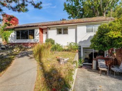 1614 Richardson St Victoria, BC V8S 1R4