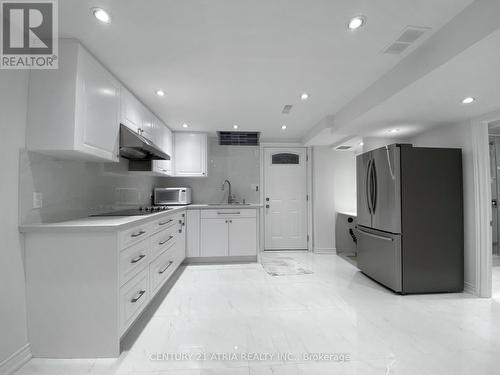 LOWER - 40 ALANBULL SQUARE , Toronto, Ontario M1V 4M1 3