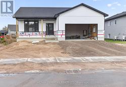 18 DURANT STREET Petawawa, ON K8H 0G2