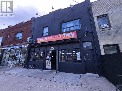 636 VAUGHAN ROAD , Toronto, Ontario M6E 2Y3 2