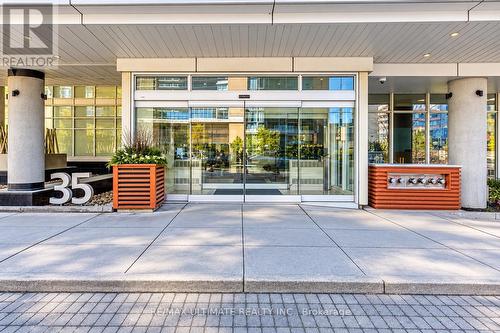 4601 - 35 MARINER TERRACE , Toronto, Ontario M5V 3V9 2