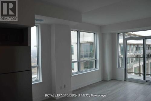 PH2-02 - 1215 BAYLY STREET , Pickering, Ontario L1W 1L7 3